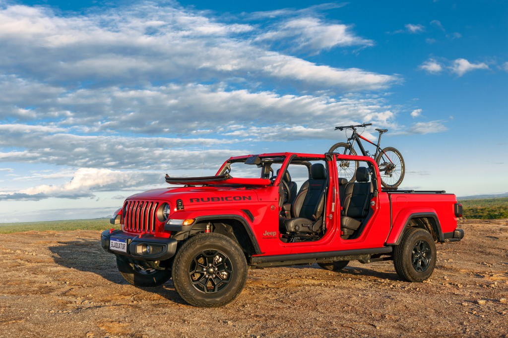 jeep_gladiator_0462e96fa6d2121-62fd2a5bbe04e